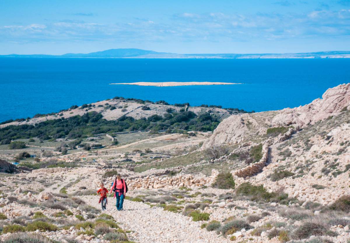 Spazieren und joggen in der Natur auf der Insel Krk